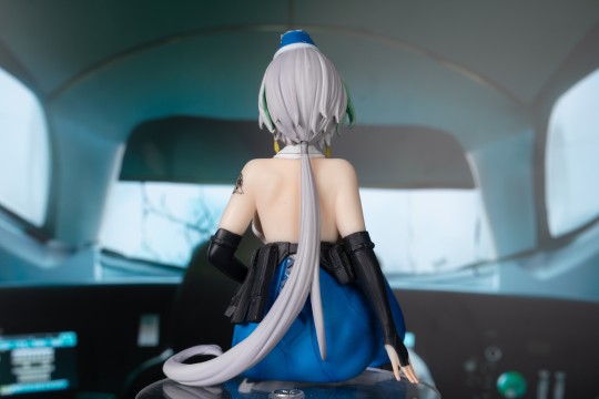 布丽德 国服还我布丽德的胸怀大痣