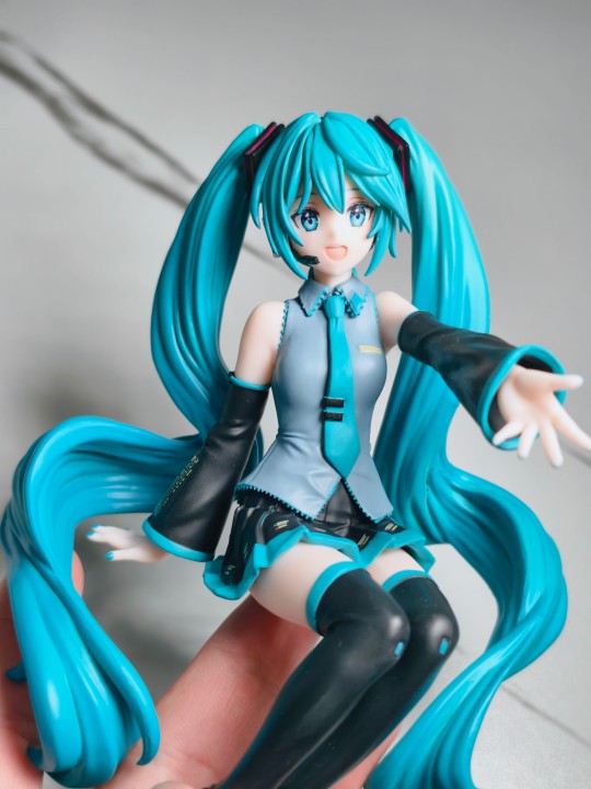 妇幼初音未来压泡面