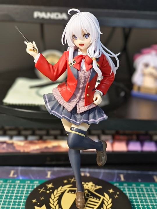 Taito伊蕾娜校服氵