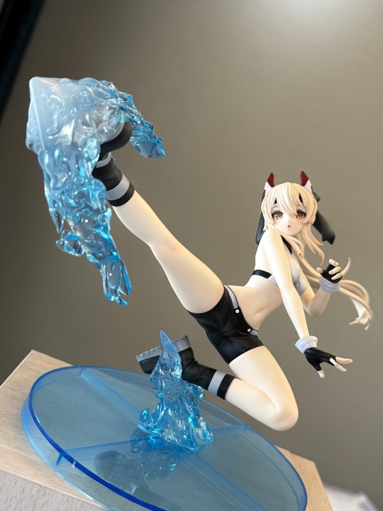 Freeing绫波 跃动飞踢