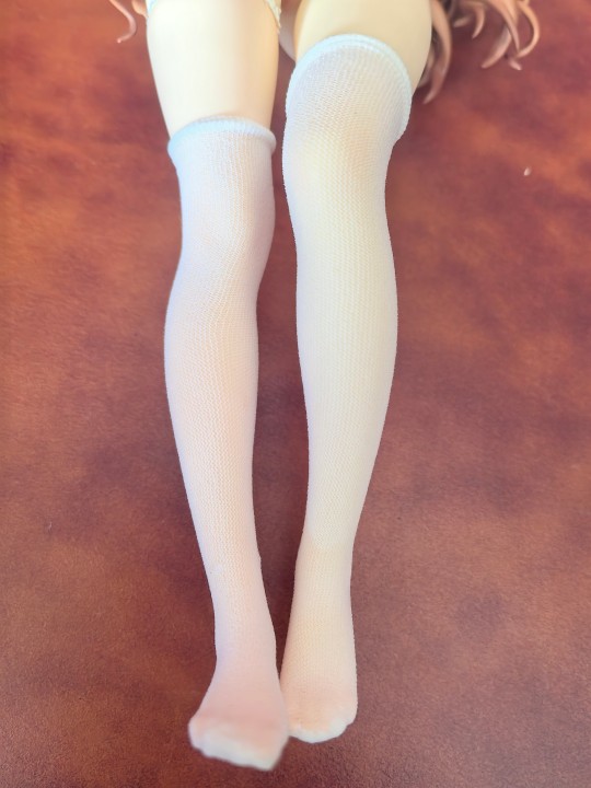 长筒白袜