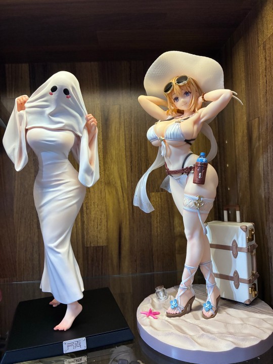 擺在一起感覺好像換皮膚而已