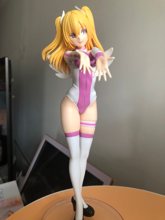 万代qin儿子--莉莉艾露