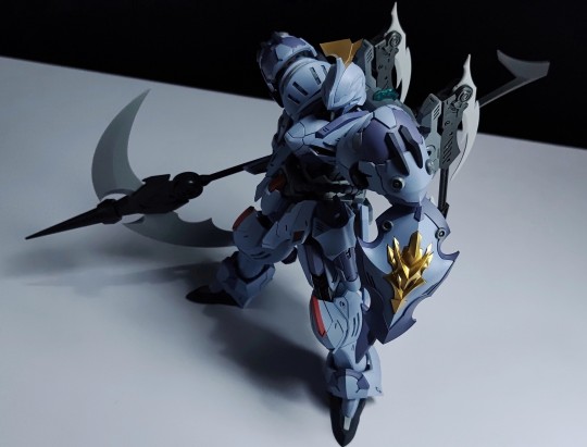 明知山有史，偏向史山行