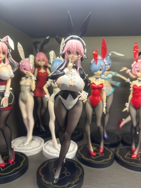 右脚桩位按不下去，太松了，结果就有点歪