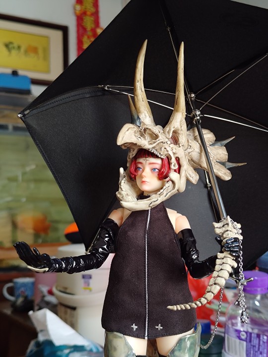 Universe Beautiful Chemistry - Fierce Girl