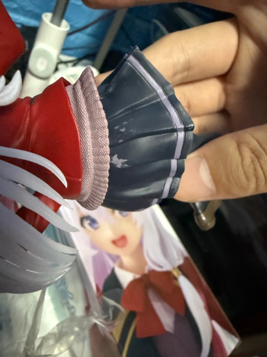 不懂就问，这种程度的蹭色在景品里不算质量问题吗