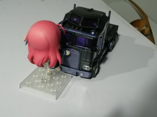 居然没有被泥头车创的，补一个