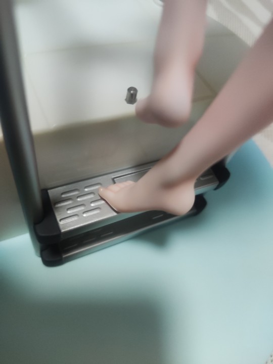 看看脚桩有离谱