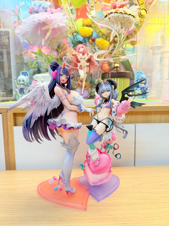 熊熊是磁吸的，方便拆卸，好评！