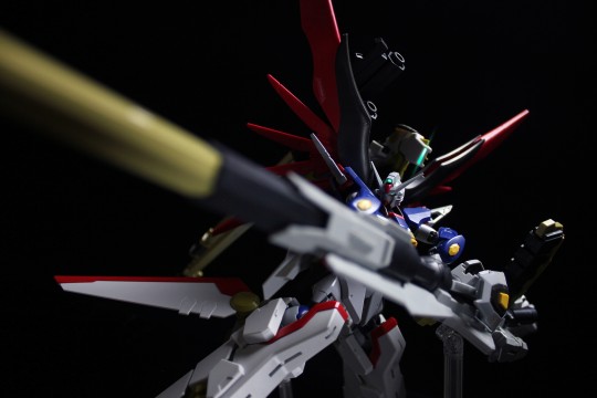 HG命运高达  宙斯魅影装备