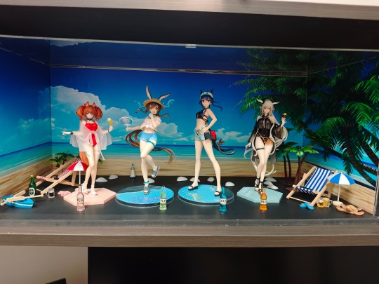 夏天就要穿泳装！