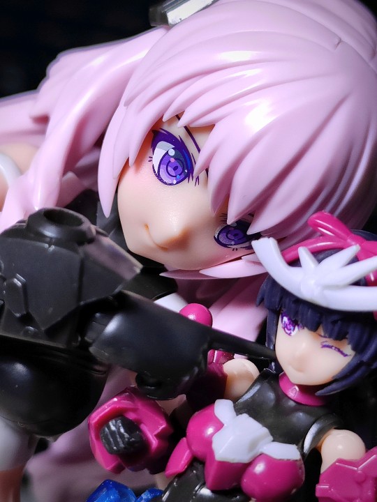 祸月酱染了头发，母性增加了(◦˙▽˙◦)