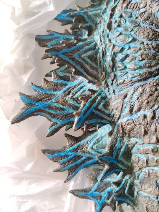 慎入！太差了，涂装糊，细节也差很肉。热射涂装发光明显