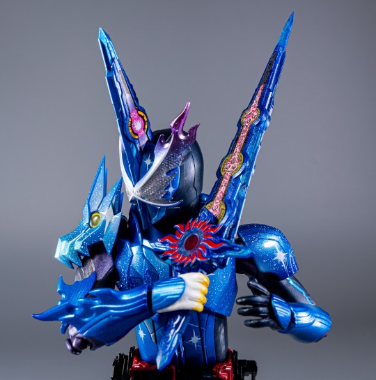 shf假面骑士十圣刃 最终形态