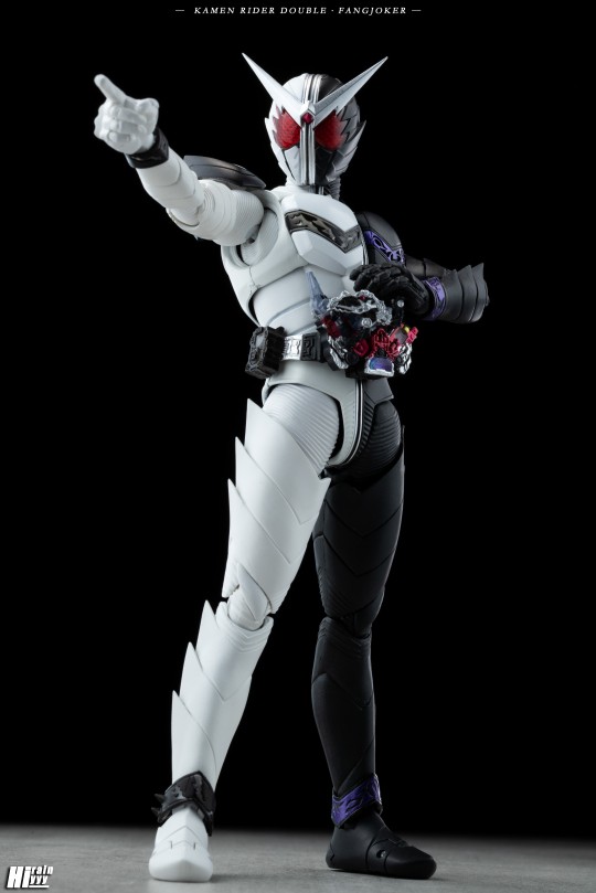 假面骑士w·獠牙王牌