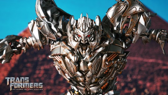 yolopark 变形金刚2 威震天