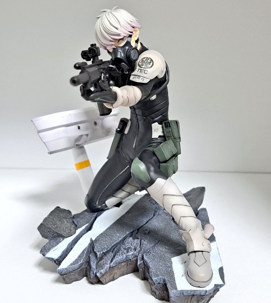 转载寿屋ARTFX J市川莱诺实物图