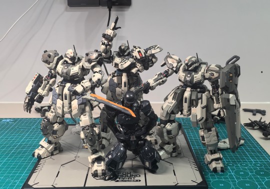 卓越级 暴君 猎狐犬小队