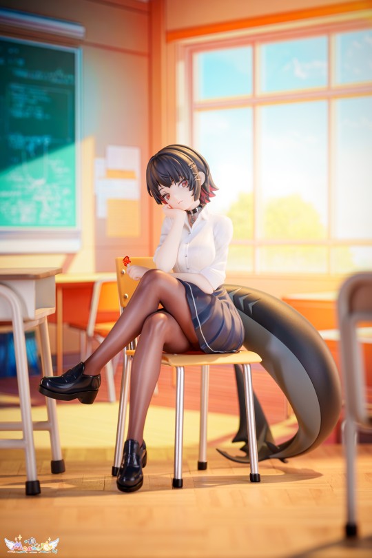 在街上捡到的鲨鱼妹养大送去上学啦！