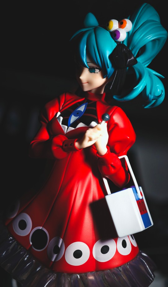 🎈如肿胀气球般危艳