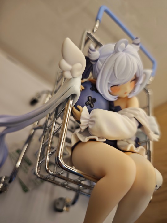 睡眠恶魔诺诺丝。渣机拍的，可以参考一下