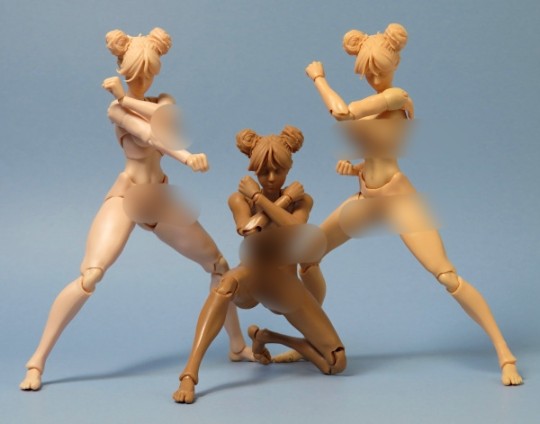 转载开箱实体色参考 ROMANKEY×COWL 可動女性素体