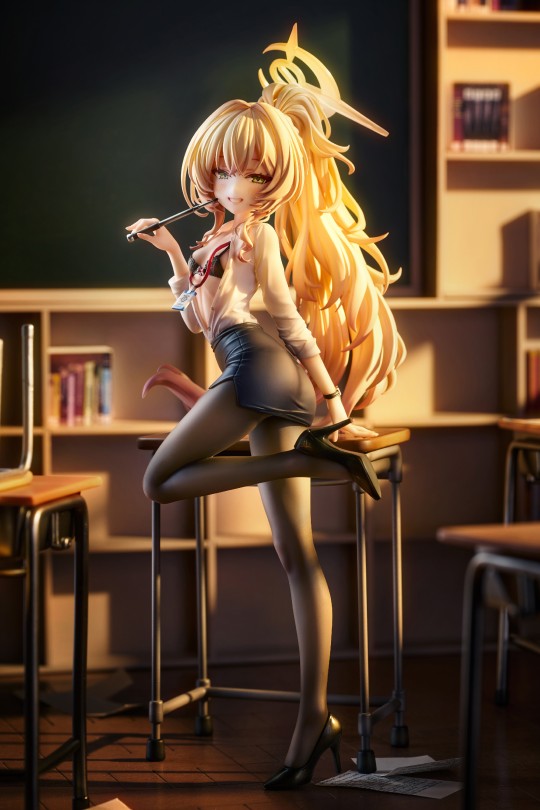 【蔚蓝档案】ニヤニヤ教授(课后辅导) gk