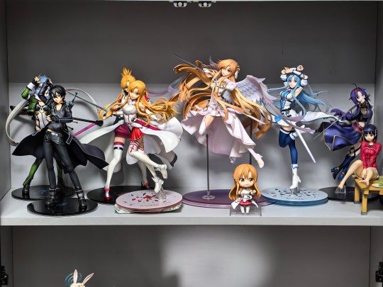 没想到七月除了个大凤兔女郎，只叫补了个亚丝娜粘土人（2.0）