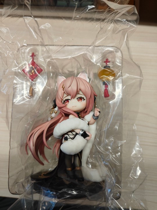 sj40到手，只能说是个合格的机箱手办