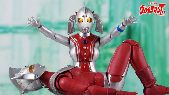 PB限定 SHF 奥特之母