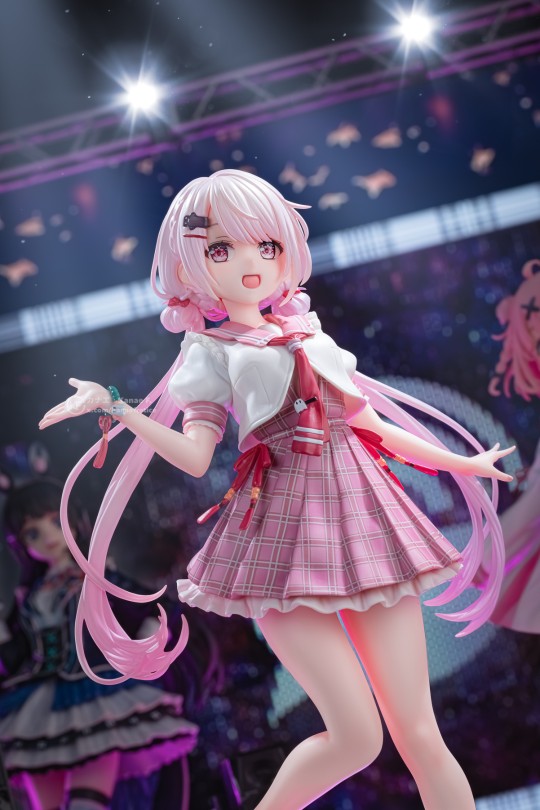 看起来一点都不傻的西西