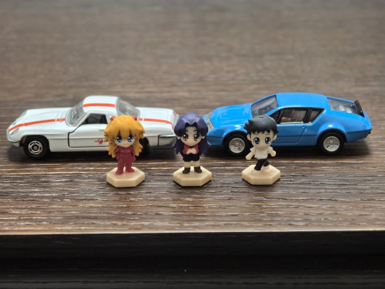 雷诺A310美里私家车和马自达NERV官用车。