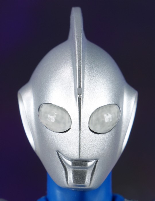 SHF 高斯奥特曼 月神形态