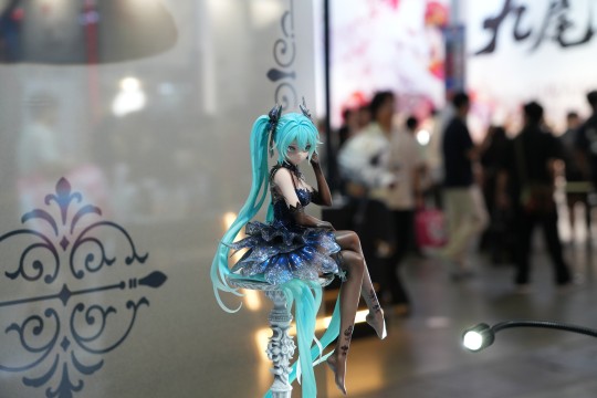 黑丝初音