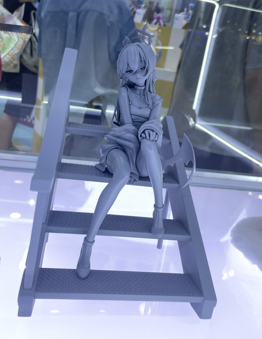 礼服佳代子现场灰模