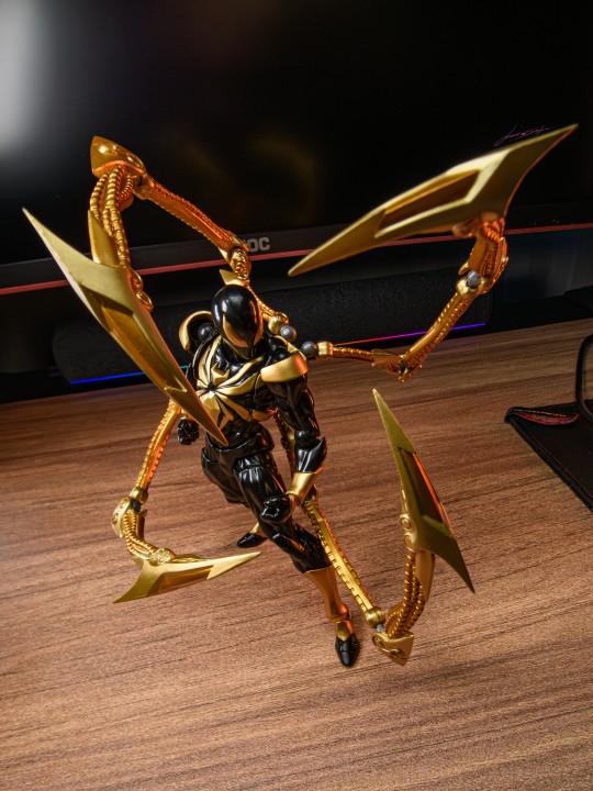 海洋堂钢铁蜘蛛侠