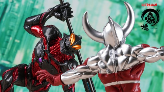 眼镜厂 豪块 贝利亚奥特曼