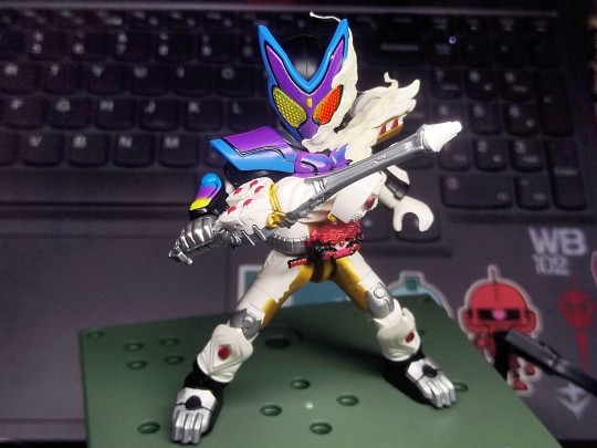 融化的蛋糕和新开封巧克力