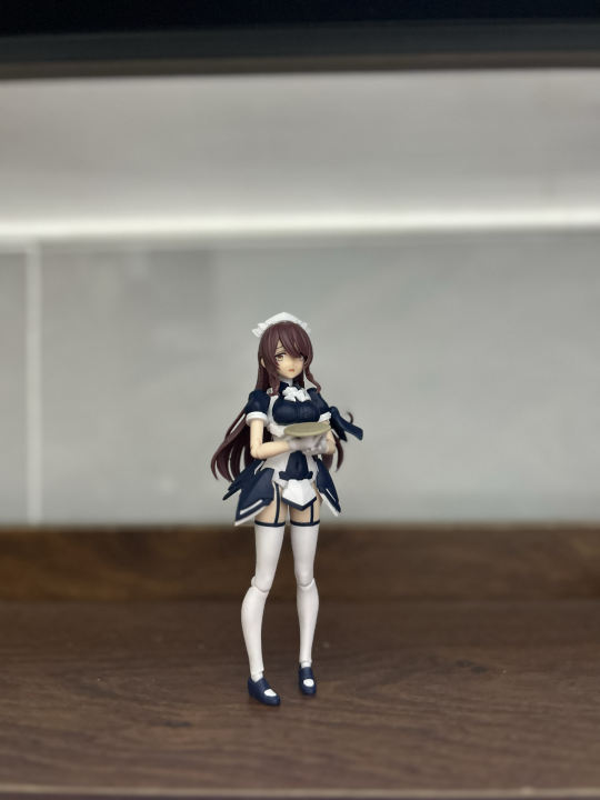 这表情配服务生感觉对味（