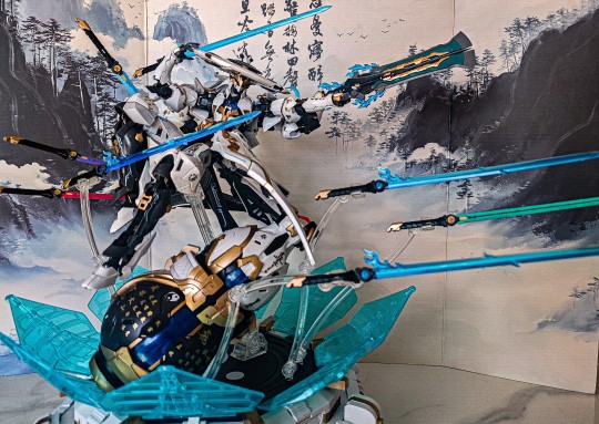 这个风格目前没有代餐，有特点