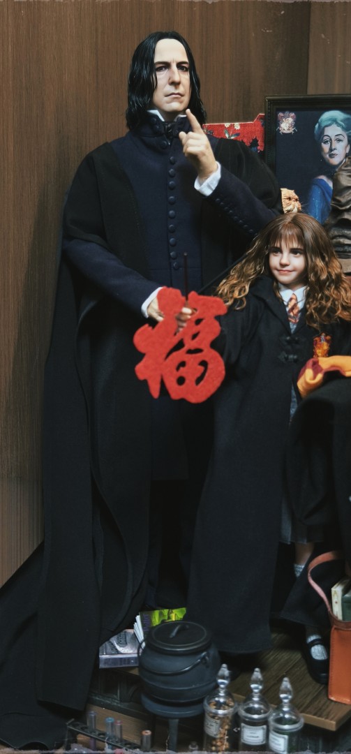 头挺好 衣服也挺好 就是手型不太行