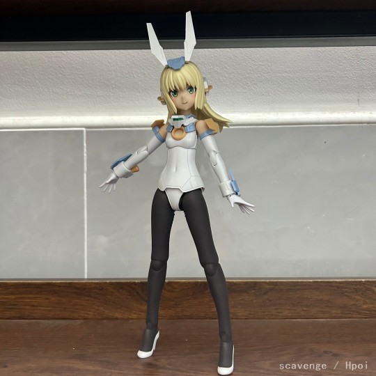 套了个灰丝上去模拟消光的感觉还行（