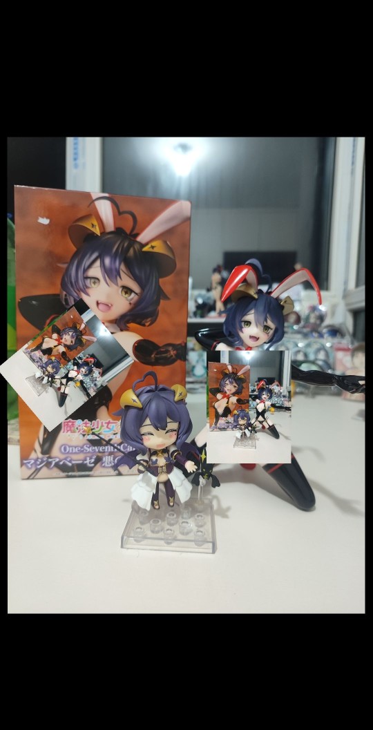 54买的，另一边的头发翻了，好丑