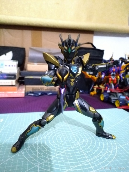 SHF 泽塔奥特曼 迪斯修姆天爪