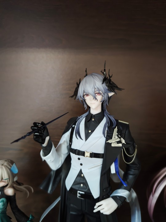 好权威的一张脸