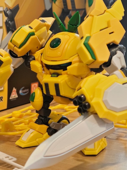 『菠萝吹雪，吹的不是雪，是血』