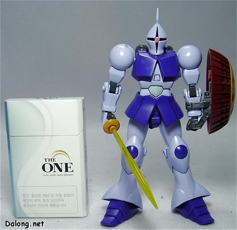 大龙评测 HGUC 1/144 	机动战士高达 YMS-15 强人