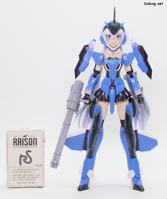 大龙评测 机甲少女 大比例 短剑