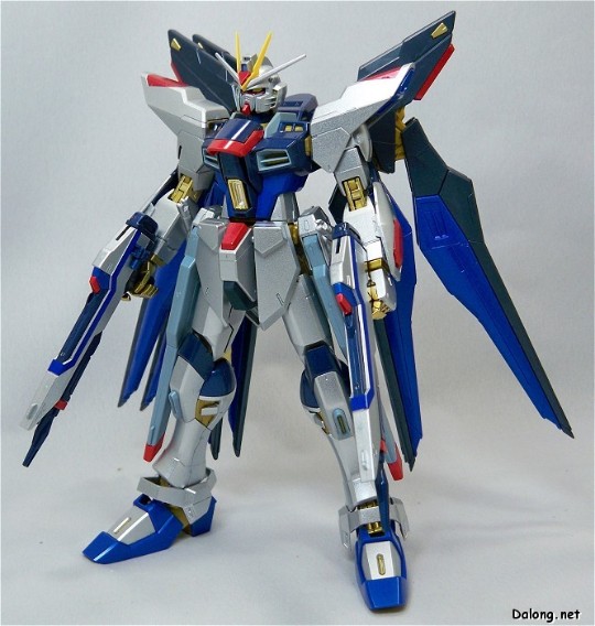 大龙评测 MG 机动战士高达SEED DESTINY ZGMF-X20A 强袭自由高达 Extra Finish Ver.